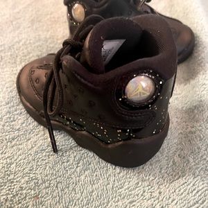 Toddler Jordan 23s Black gold & silver size 5c worn maybe 2 times like brand new